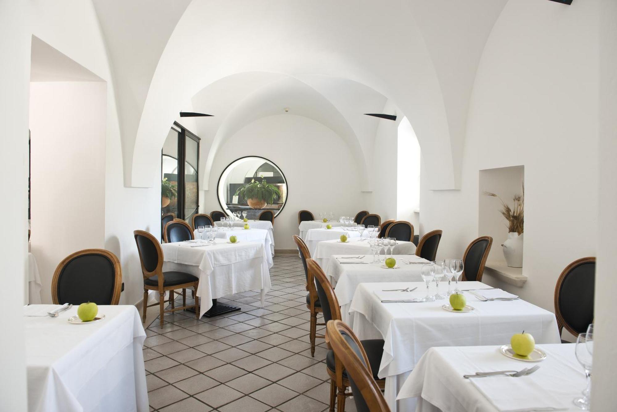 Grand Hotel Masseria Santa Lucia Остуни Экстерьер фото